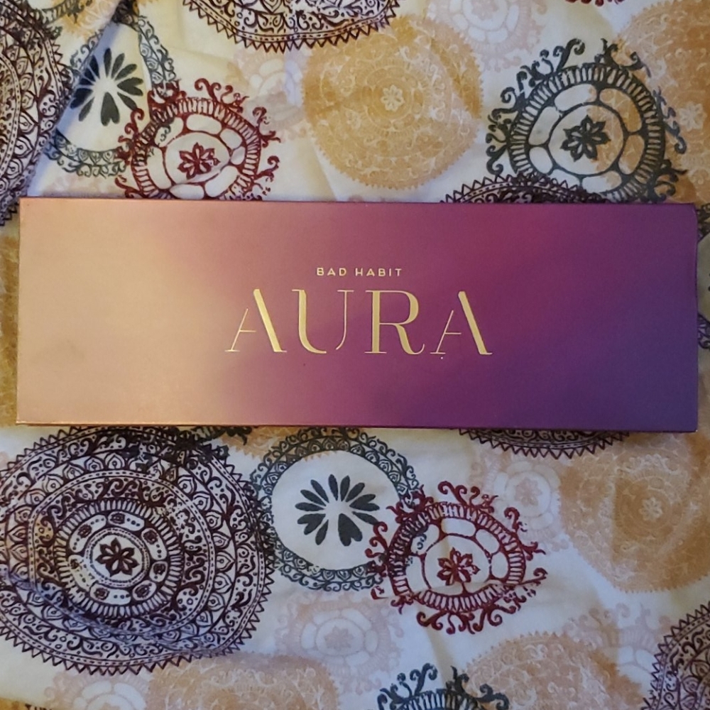 Bad Habit Aura Eyeshadow Palette